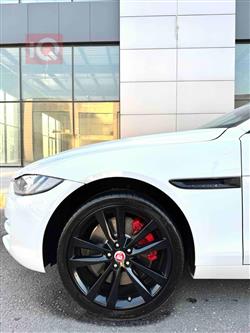 جاگوار XE